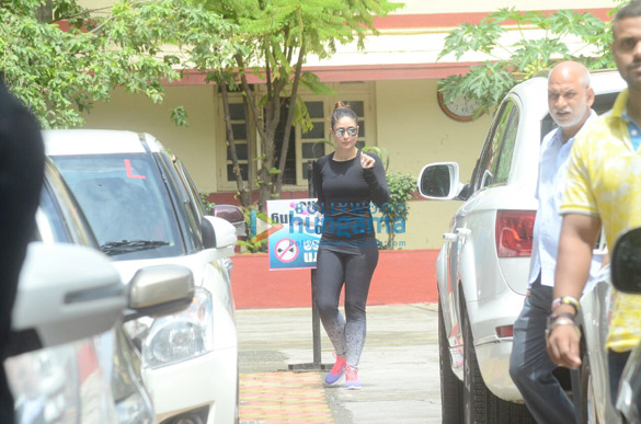 kareena kapoor khan snapped at the gym today 5