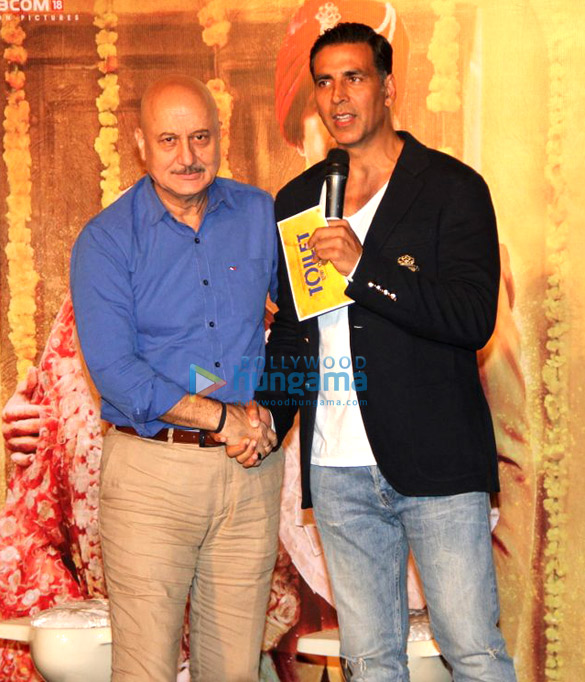 media meet of toilet ek prem katha with akshay kumar anupam kher bhumi pednekar 8