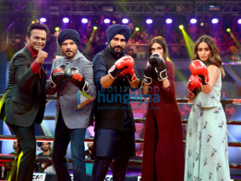 Mubarakan team promote their film on Super Boxing League