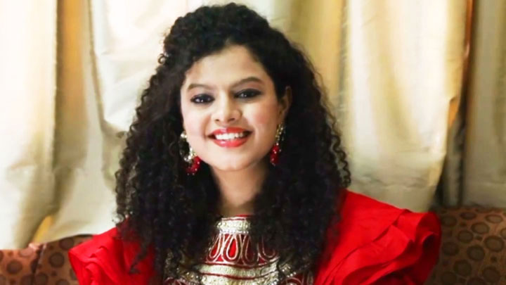 Palak Muchhal REVEALS Her FAVORITE Song By Lata Mangeshkar | Lag Ja Gale | Playlist Palak Muchhal REVEALS Her FAVORITE Song By Lata Mangeshkar | Lag Ja Gale | Playlist