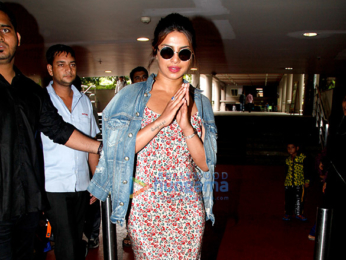 Priyanka Chopra and Diana Penty snapped at the airport