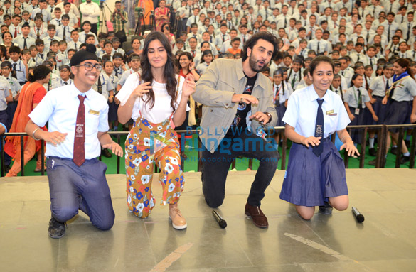 ranbir kapoor and katrina kaif promote their film jagga jasoos at ryan international school 2
