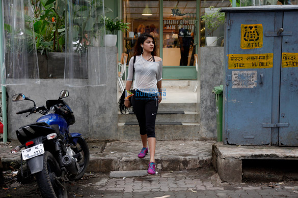 rhea chakraborty snapped at kitchen garden 3
