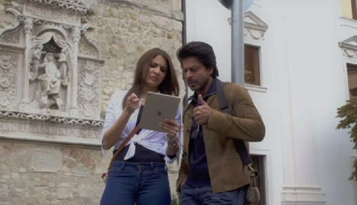Shah Rukh Khan Is Helping Anushka Sharma Find A Ring | Jab Harry Met Sejal mini Trailer 5 Shah Rukh Khan Is Helping Anushka Sharma Find A Ring | Jab Harry Met Sejal mini Trailer 5