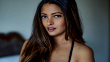 Celebrity Photos of Riya Sen