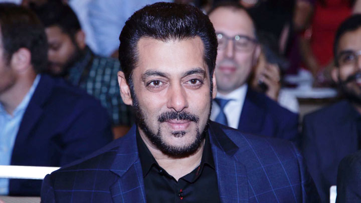 Salman Khan Promises IIFA 2017 Is Going To Be INCREDIBLE | New York Salman Khan Promises IIFA 2017 Is Going To Be INCREDIBLE | New York