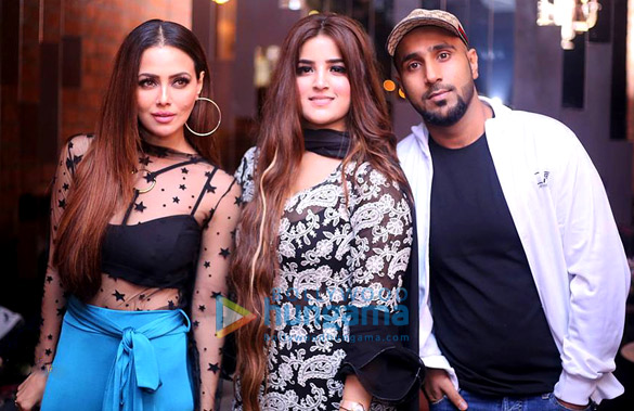 sana khan attends shaista ali khans birthday bash 1