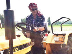 Shah Rukh Khan Drives A Tractor For Jab Harry Met Sejal’s Next Song ‘Butterfly’