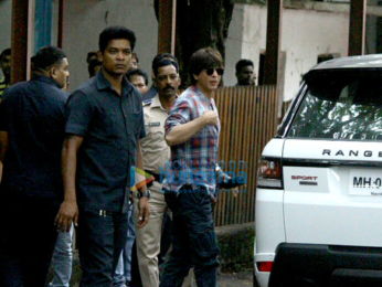 Shah Rukh Khan snapped at filmcity