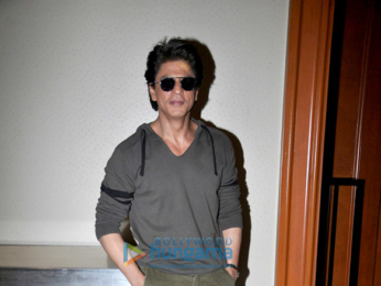 Shah Rukh Khan snapped promoting at 'Jab Harry Met Sejal'