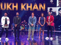 Shah Rukh Khan and Imtiaz Ali snapped at the film promotions of their film Jab Harry Met Sejal on the reality show ‘Dance +’