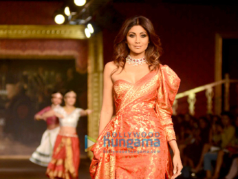 The ageless diva Shilpa Shetty walks for Monisha Jaisingh at the 'Couture Week'