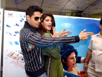 Sidharth Malhotra and Jacqueline Fernandez snapped at the trailer preview of 'A Gentleman'