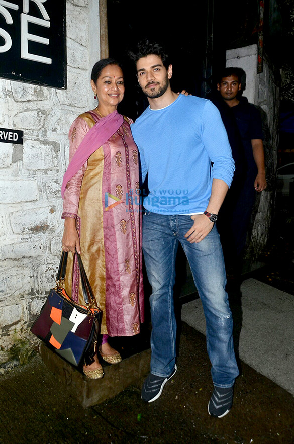 sooraj pancholi family snapped post lunch at the korner house 5