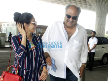 Sridevi and Akshaye Khanna snapped at the airport