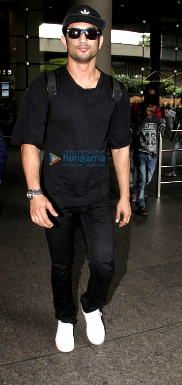 sushant singh rajput and kangna ranaut snapped at the airport 1