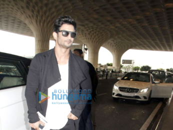Sushant Singh Rajput and Kriti Sanon snapped at the airport leaving to attend the IIFA awards in New York