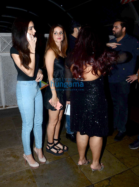 sussanne roshan zayed khan snapped at the bandra project 5