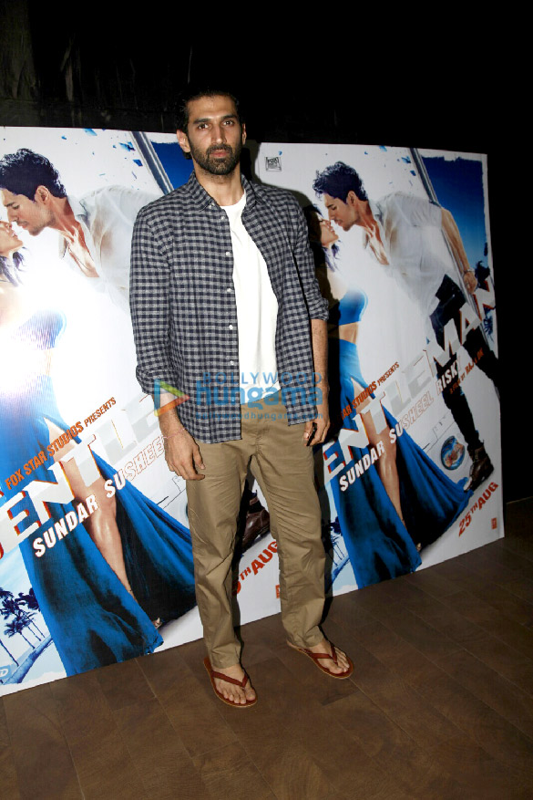 a gentleman screening hosted by sidharth malhotra 3