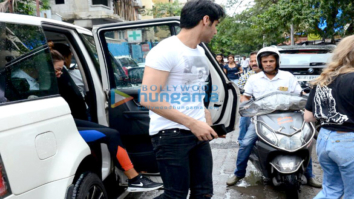 Ahan Shetty snapped with friends in Bandra
