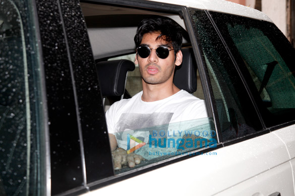 Ahan Shetty snapped with girlfriend Tania Shroff and her friends in Bandra Ahan Shetty snapped with girlfriend Tania Shroff and her friends in Bandra