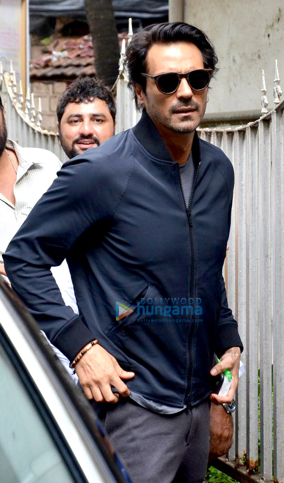 arjun rampal unveils a new song for movie daddy at dagdi chawl 5