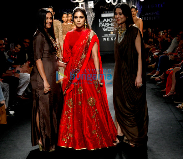 bhumi pednekar walks for rucera at lakme fashion week 2017 2
