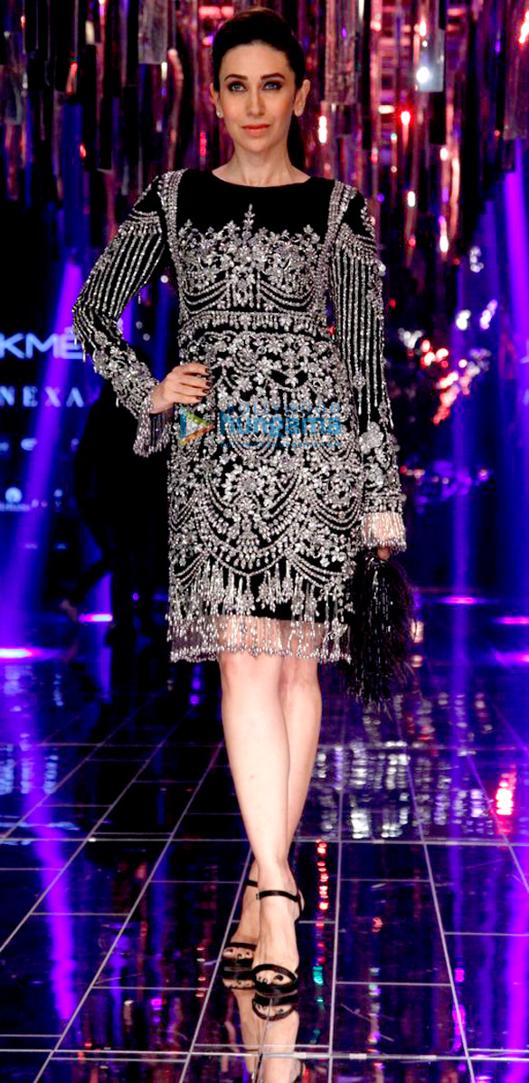 celebs grace manish malhotras show for lfw 2017 16