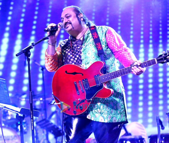 celebs grace musical concert rehmatein 3 5