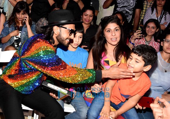 Check out Ranveer Singh added more sparkle and colour with his rainbow jacket at the Lakme Fashion Week 2017 (3)