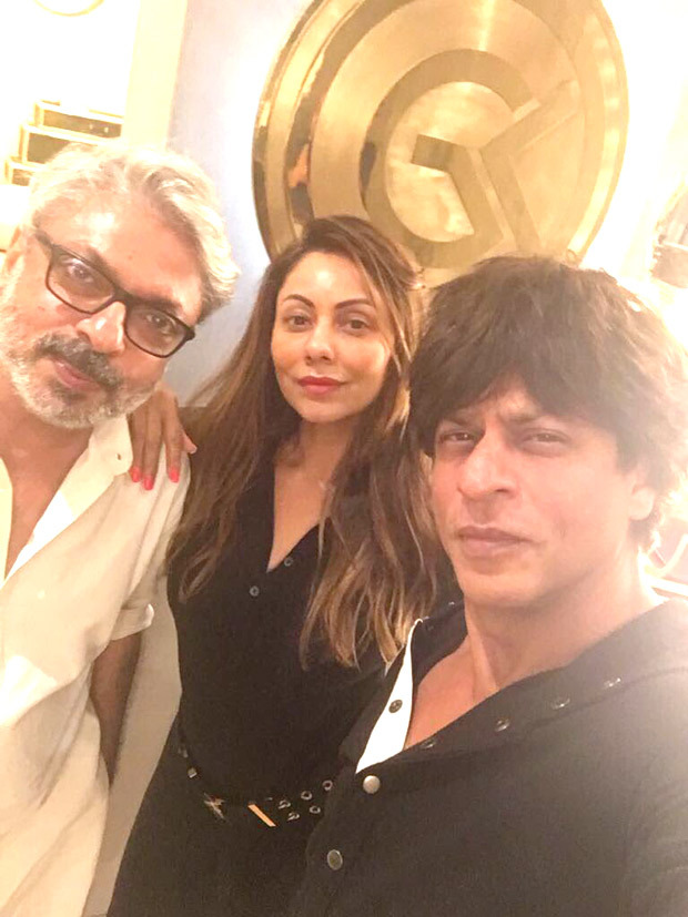 Check out Sanjay Leela Bhansali meets Shah Rukh Khan and Gauri Khan at her new store (2)