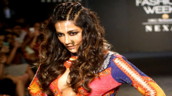 Chitrangada Singh walks the ramp for Neha Agarwal at Lakme Fashion Week 2017