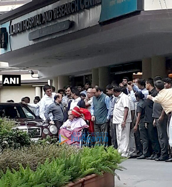 dilip kumar discharged from hospital 4