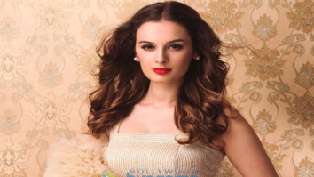 Celebrity Photos of Evelyn Sharma