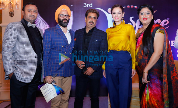evelyn sharma graces the iinspire spiritual wellness vsionary awards 2017 8