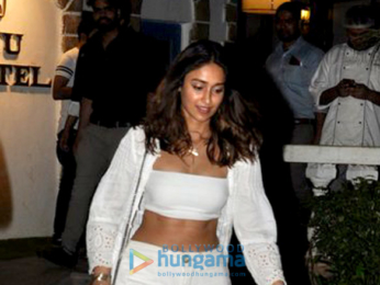 Ileana D'Cruz snapped post dinner with friends in Juhu