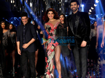 Jacqueline Fernandez & Aditya Roy Kapur walk for Manish Malhotra at Lakme Fashion Week 2017
