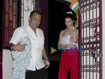 Jacqueline Fernandez snapped post dubbing in Bandra Studio