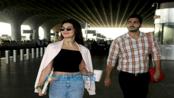 Jacqueline Fernandez, Sidharth Malhotra, Ileana D'Cruz and Kanika Kapoor snapped at the airport
