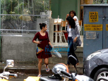 Jhanvi Kapoor and Fatima Sana Shaikh snapped at Kitchen Garden
