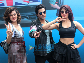 Judwaa 2 cast poses at the film's trailer launch