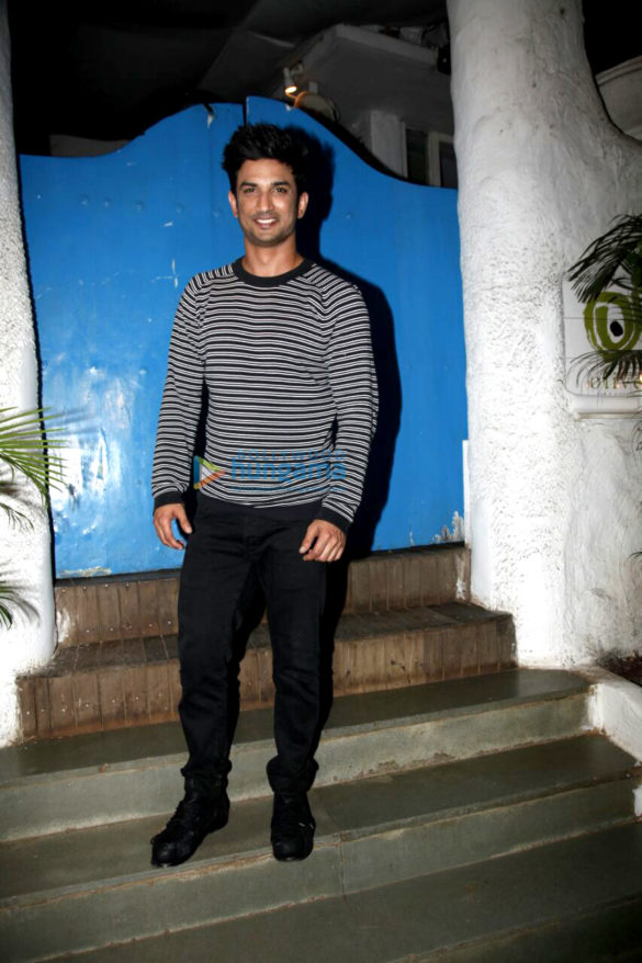 kedarnath cast meets for dinner at olive 2