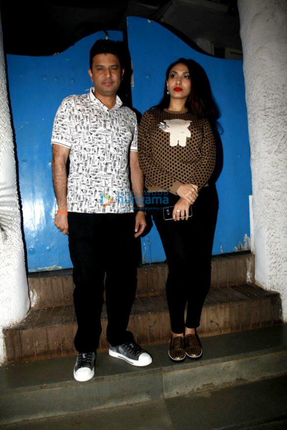 kedarnath cast meets for dinner at olive 4