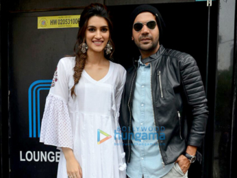 Kriti Sanon, Ayushmann Khurrana and Rajkummar Rao grace 'Bareilly Ki Barfi' promotions