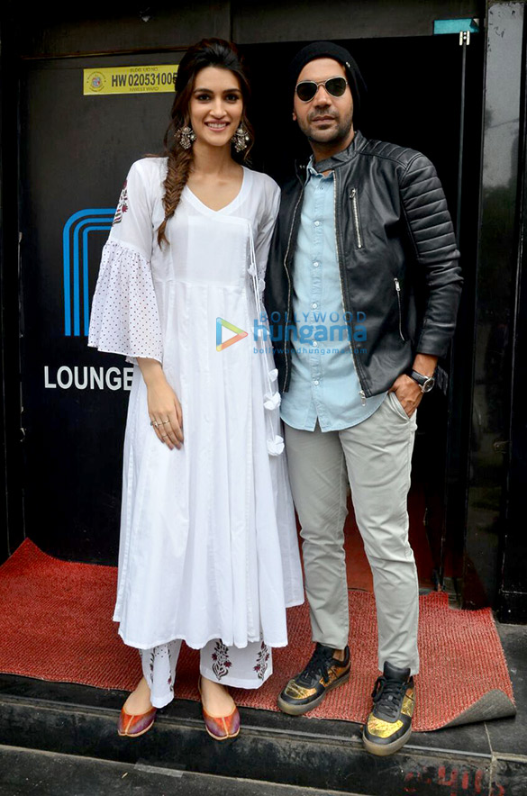 kriti sanon ayushmann khurrana and rajkummar rao grace bareilly ki barfi promotions 3