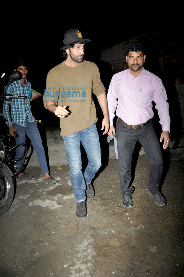 Ranbir Kapoor snapped post a meeting with director Shoojit Sircar in Juhu Ranbir Kapoor snapped post a meeting with director Shoojit Sircar in Juhu
