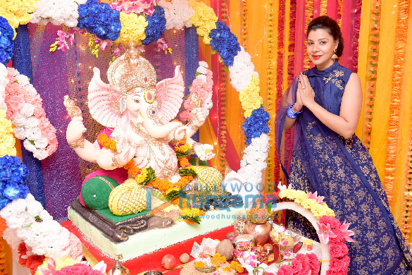 Sambhavna Seth And Her Husband Avinash Dwivedi Celebrate Ganesh Chaturthi Sambhavna Seth Images 8022