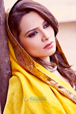 Celebrity Photo Of Samiksha Bhatnagar