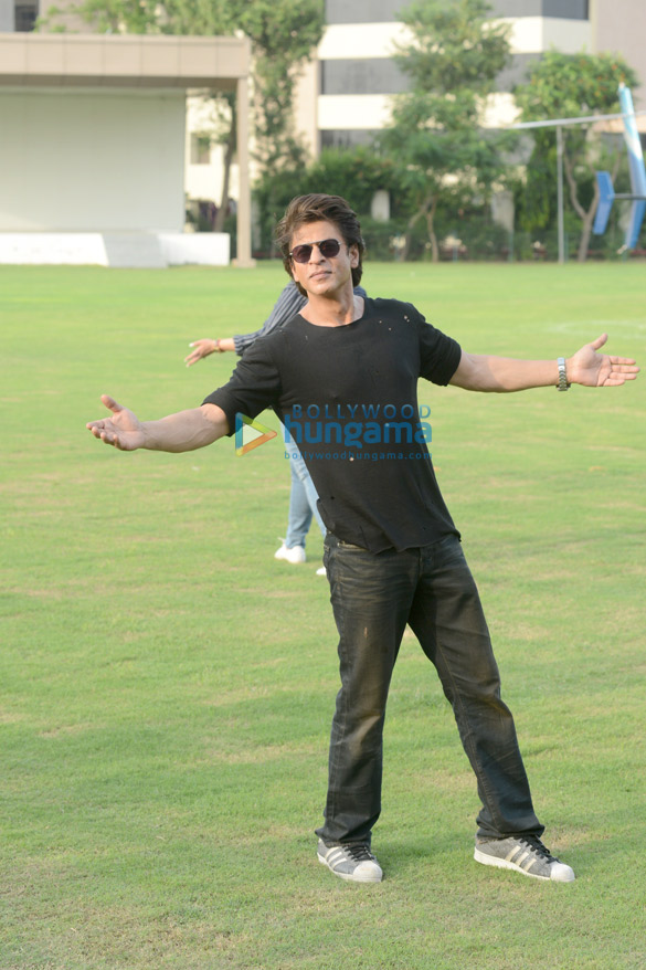Birthday Special: Evolution of Shah Rukh Khan's signature pose we love.  Pics: | Filmfare.com