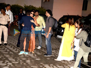 Shah Rukh Khan, Anushka Sharma and Imtiaz Ali snapped at airport
